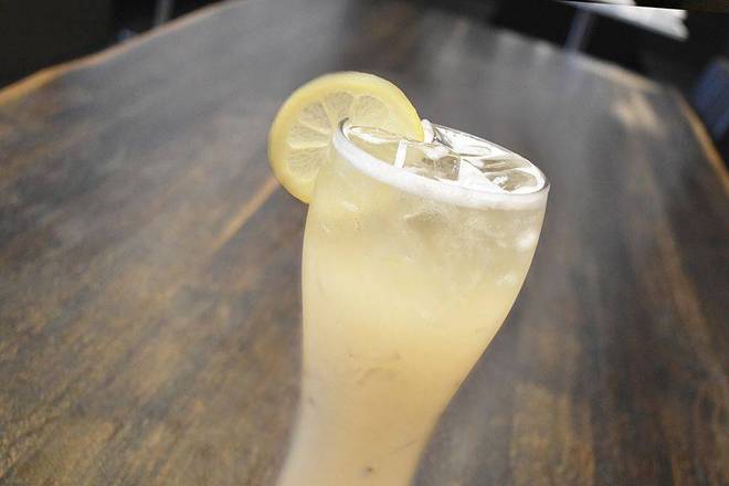 Yakult Lemon Ice with Aloe 檸檬蘆薈多多